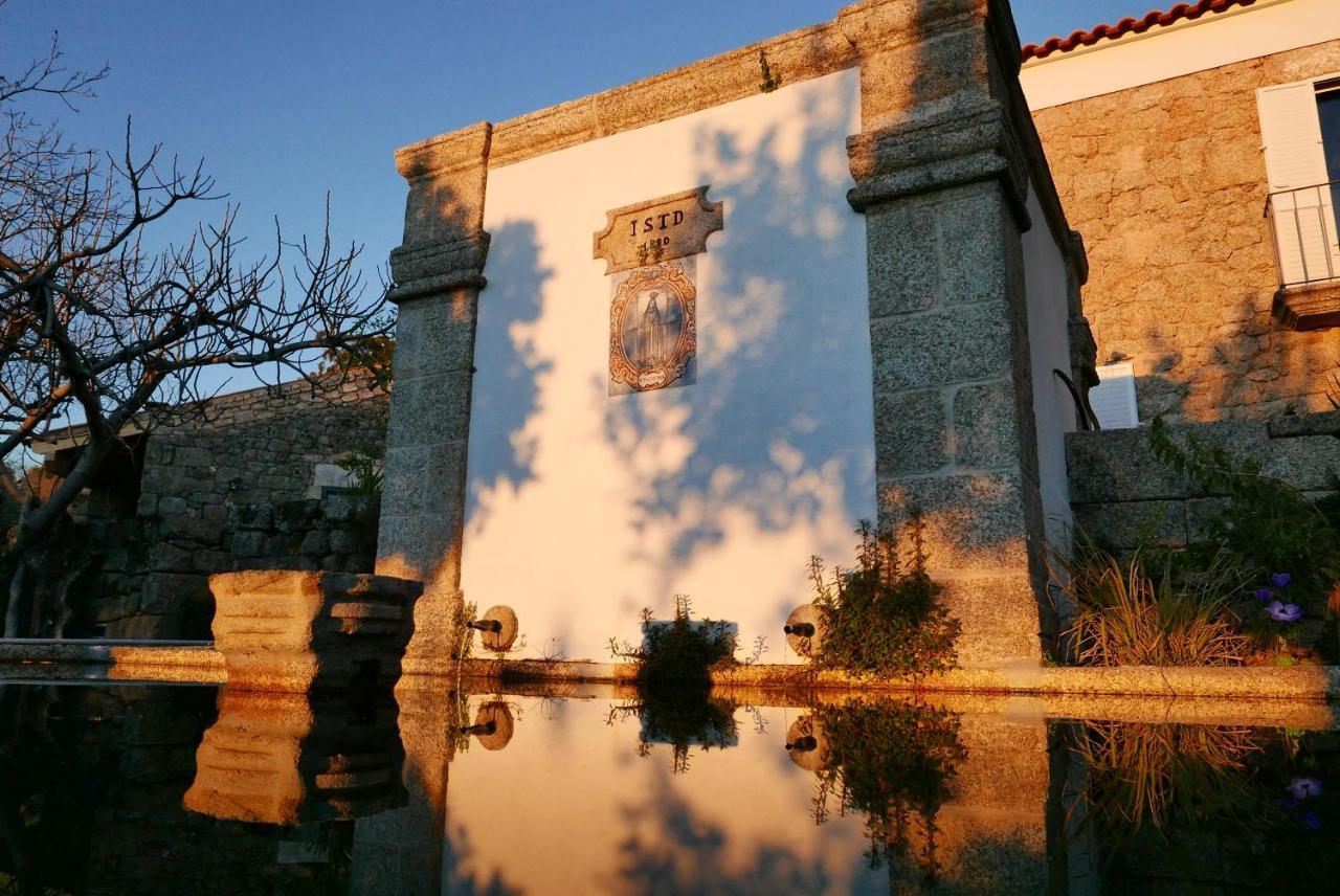 Casa Do Meio Em Quinta De Sao Pedro De Vir-A-Corca Monsanto Kültér fotó